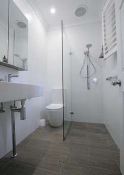 Sydney Bathroom Renovators - Small bathroom with shower