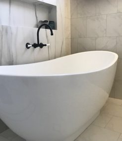 Black Tapware and Modern Bath Tub Bathroom Renovations Cronulla